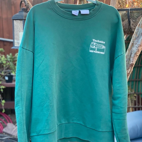 Technics x Zara Crewneck sweatshirt in Large - Picture 2 of 8